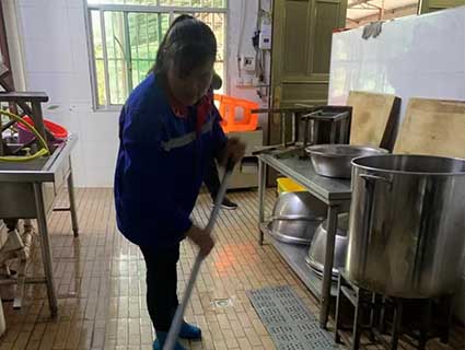 地面防滑胶多少钱